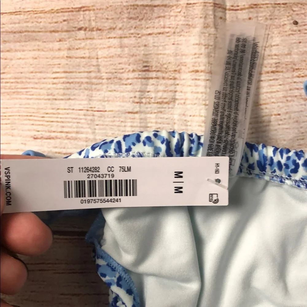 Frankies Bikinis chic bikini